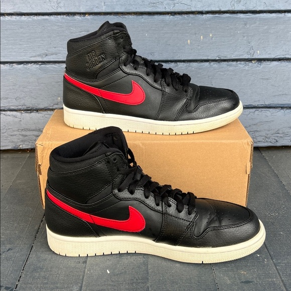 2015 Nike Air Jordan 1 Retro High GS Rare Air Bred Sneakers - Picture 2 of 7